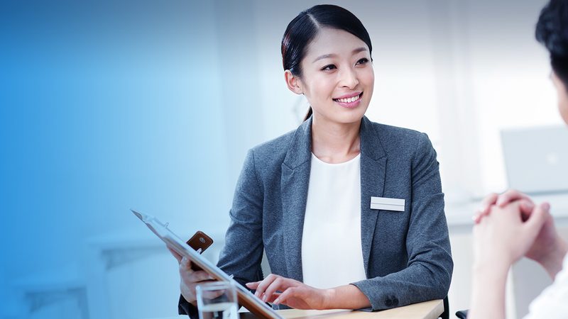 在选择ISO认证咨询机构时，要关注以下几点：